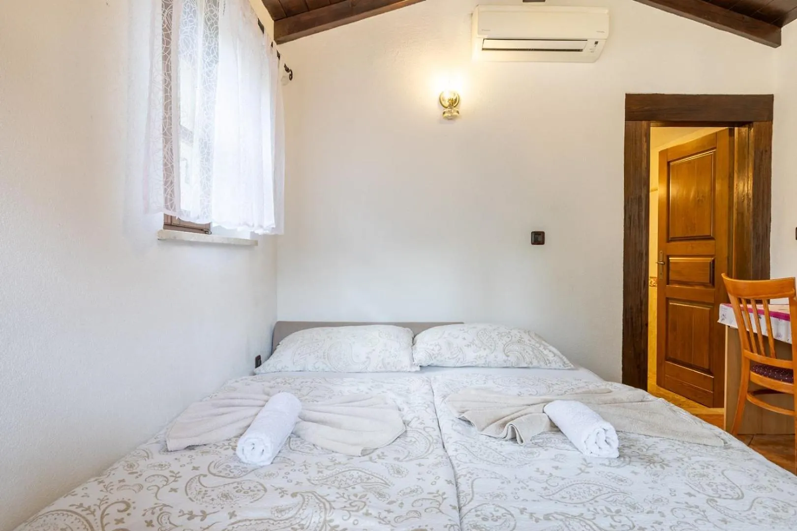 Apartments Mirjana Matohanci
